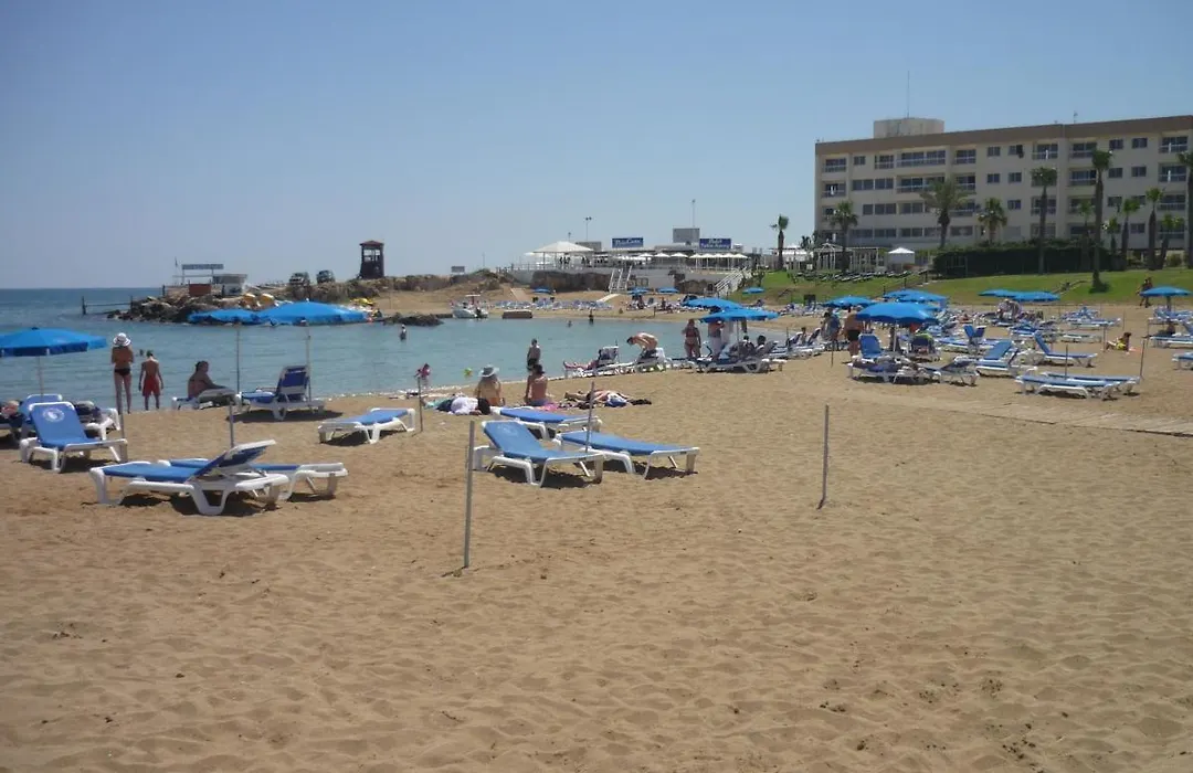 Penelope Beach Hotel Apts-1