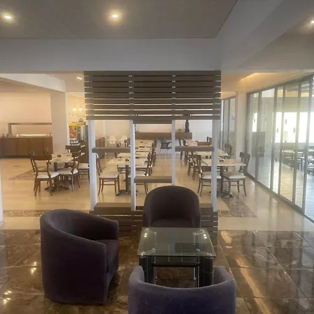 Penelope Beach Hotel Apts-2